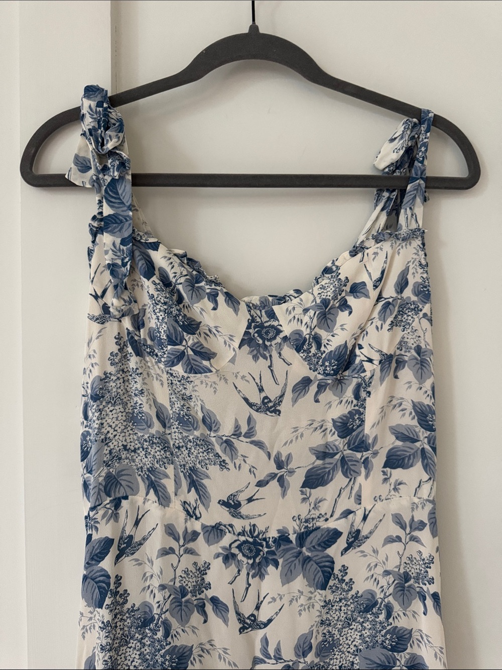 REFORMATION Blue White Floral Nikita Dress 10 - Picture 3 of 11